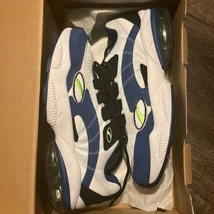 BRAND NEW Puma Cell Venom!!!